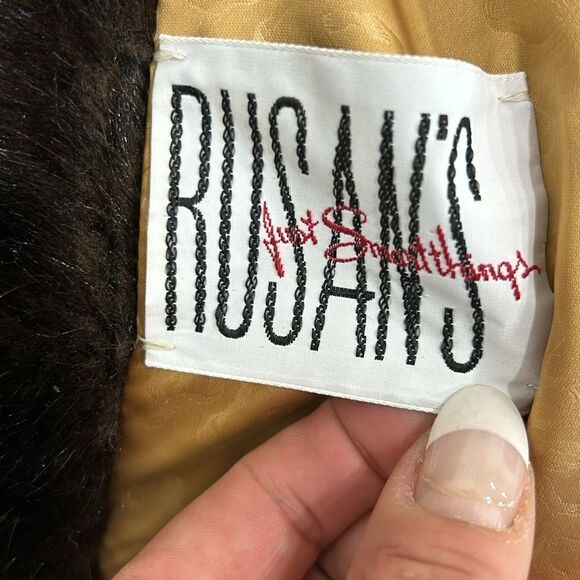 Mill-Minx exclusive designed by DeMilo faux fur vintage heavy lined coat - Picture 5 of 8